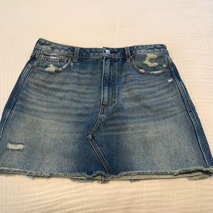 NWT- Abercrombie & Fitch Natural Rise Skirt - 12